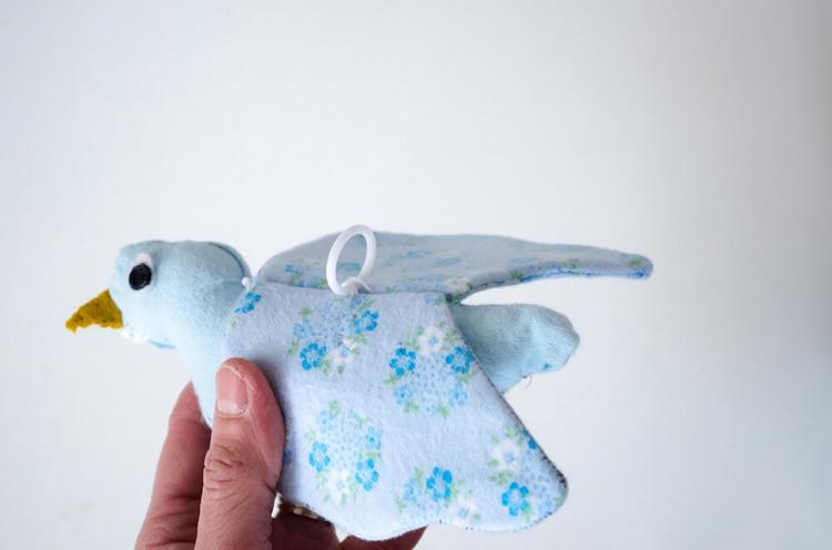 Балдахин с птичками на детскую кроватку своими руками