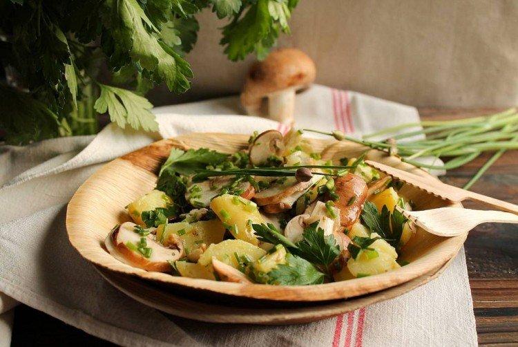 Грибы с картофелем и яйцами - рецепты