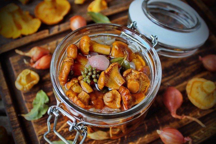 Грибы в масляном маринаде - рецепты