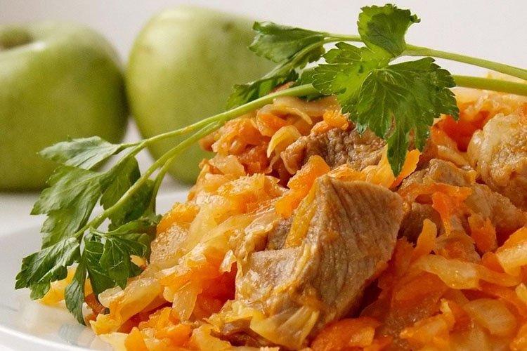 Индейка с тушеной капустой - рецепты