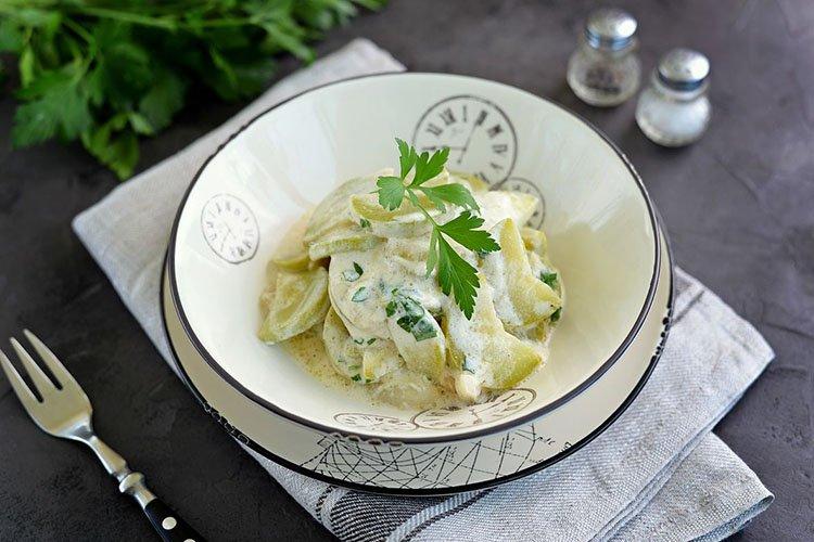 Кабачки в чесночном соусе - Блюда из кабачков рецепты