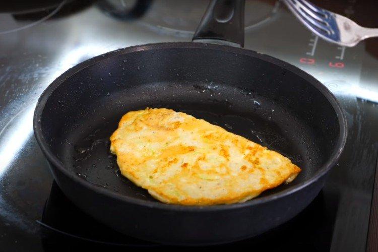 Чебуреки из кабачков - Блюда из кабачков рецепты