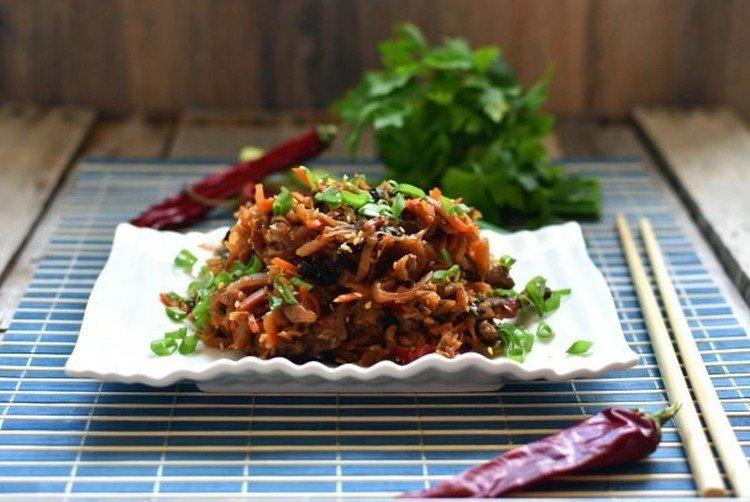 Мясо с капустой и кунжутом - рецепты