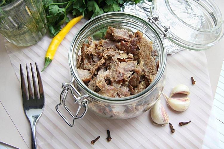 Тушенка из утки - рецепты