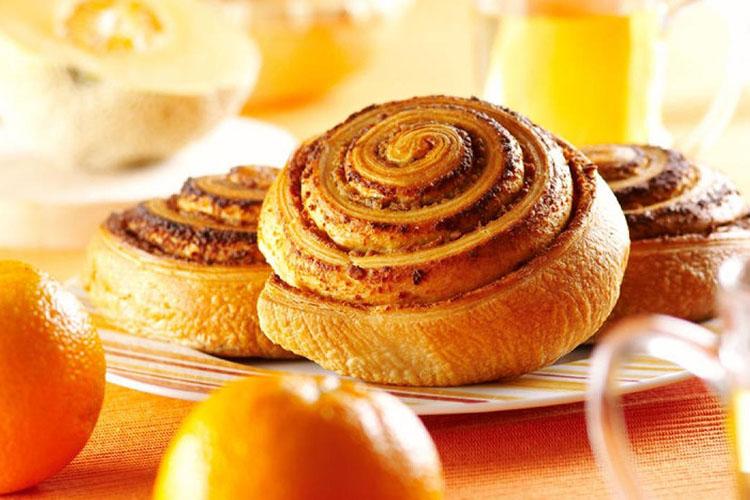 Булочки из дрожжевого теста: 10 простых рецептов (пошагово)