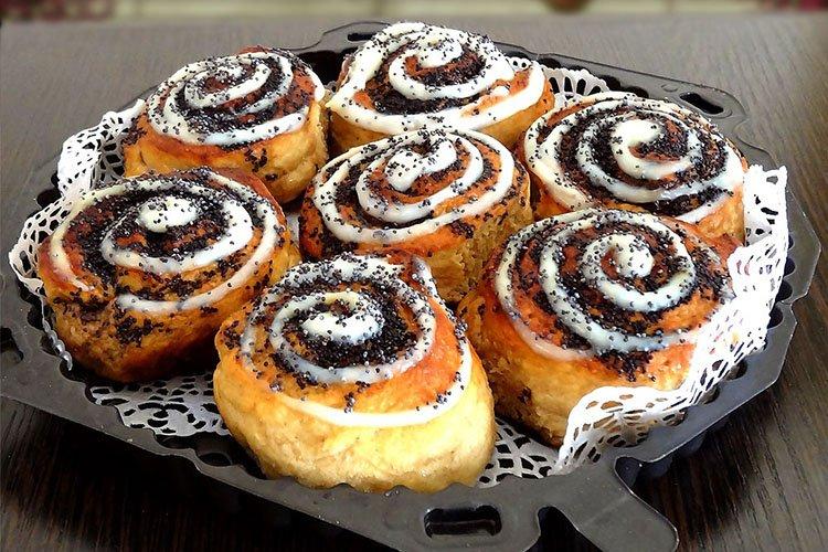 Булочки из дрожжевого теста с маком - рецепты