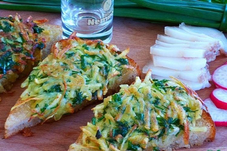 Бутерброды с картофелем на Новый год 2021 - рецепты