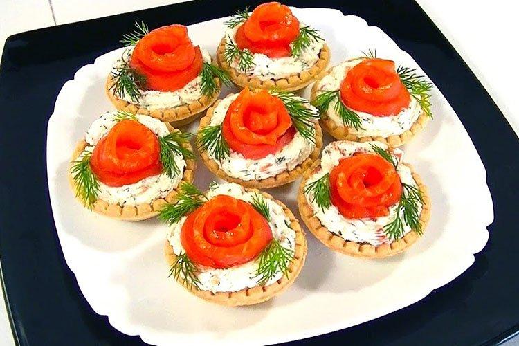 Бутерброды с красной рыбой Калейдоскоп - рецепты