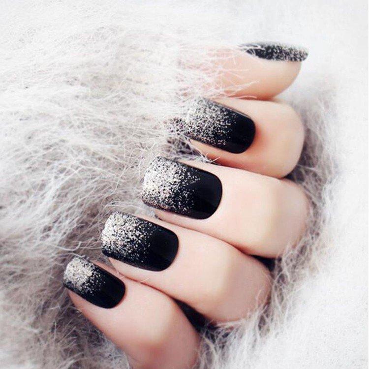Градиент - Черно-белый маникюр
