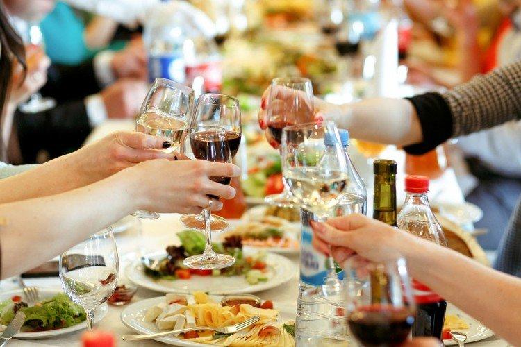 Крепкое спиртное - Что нельзя готовить на Новый год 2021