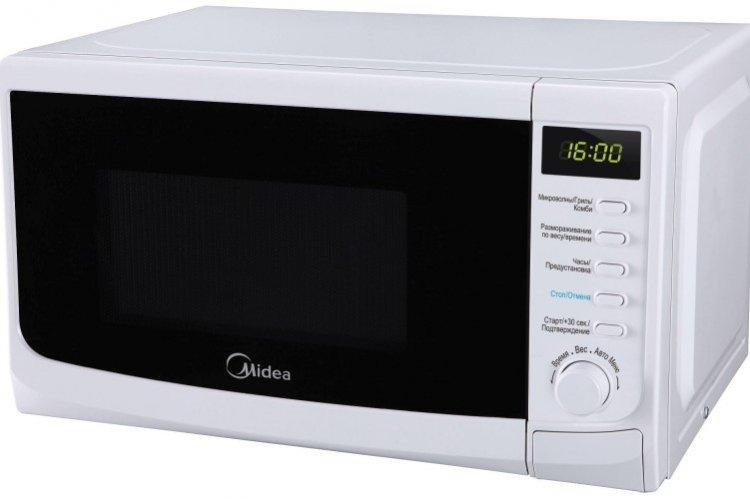 Микроволновая печь - Что подарить на свадьбу молодоженам