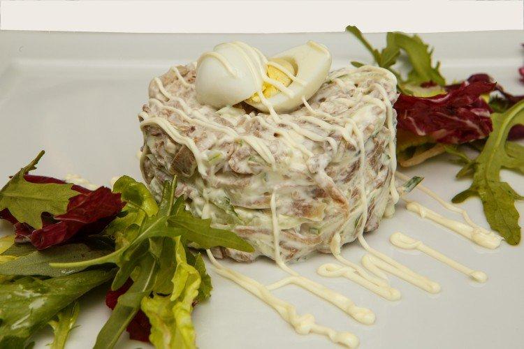 Салат с говядиной и яблоком - Что приготовить из говядины рецепты