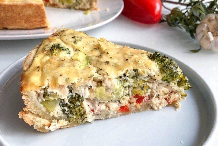 Пирог с куриным фаршем и гавайской смесью - Что приготовить из куриного фарша