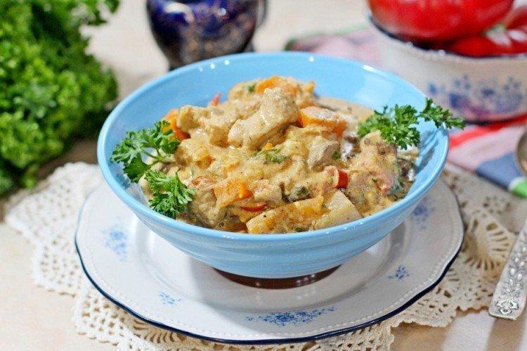Свинина с овощами в сливках - Что приготовить из свинины