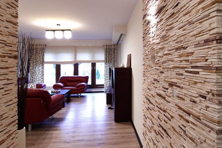 Декоративный камень в интерьере - фото