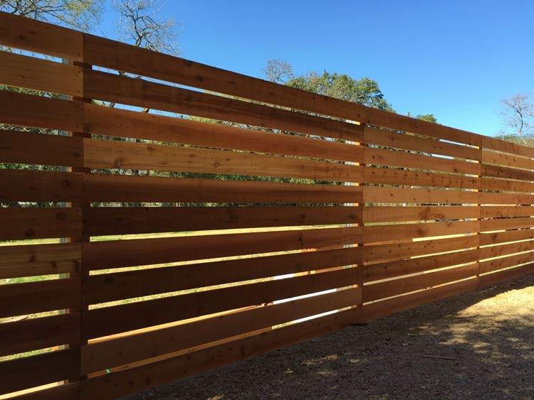 Штакетник - Деревянные заборы фото и идеи