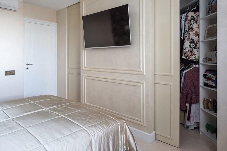 Дизайн маленькой гардеробной комнаты