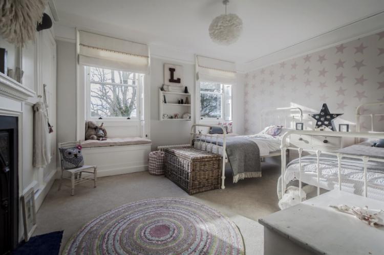 Комната для девочки-подростка в стиле шебби-шик - Дизайн интерьера