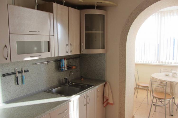 Дизайн кухни 7 кв.м. - фото реальных интерьеров