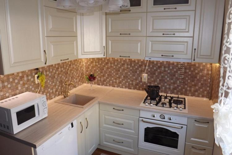 Дизайн кухни 7 кв.м. - фото реальных интерьеров