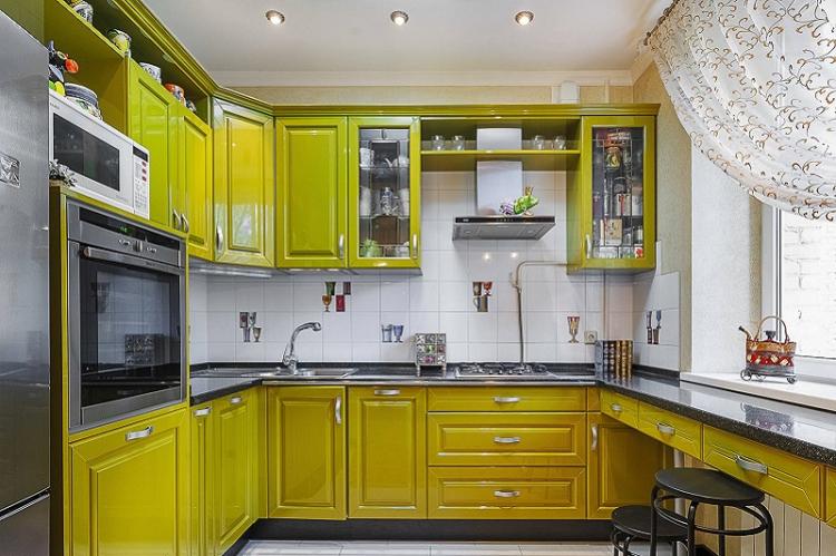 Отделка потолка - Дизайн кухни 9 кв.м.