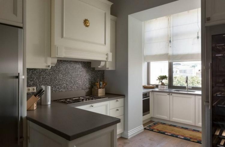 Кухня, совмещенная с балконом - дизайн интерьера фото