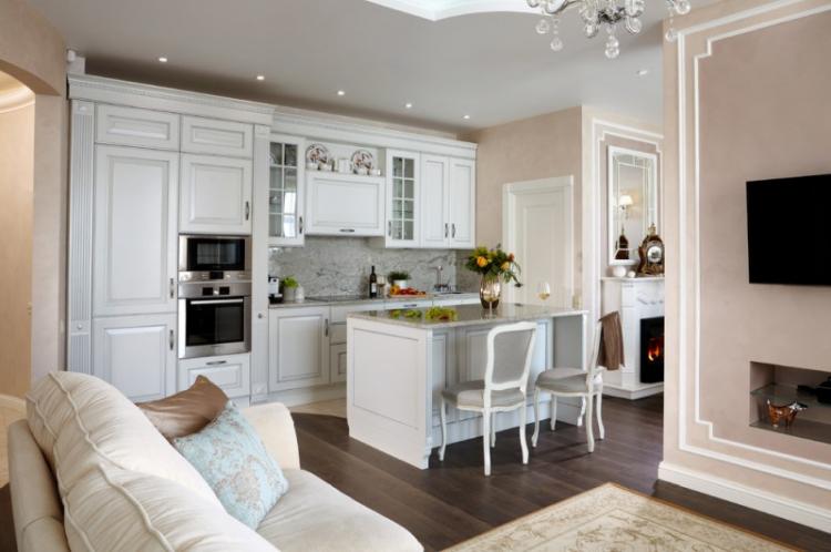 Дизайн кухни-гостиной в классическом стиле