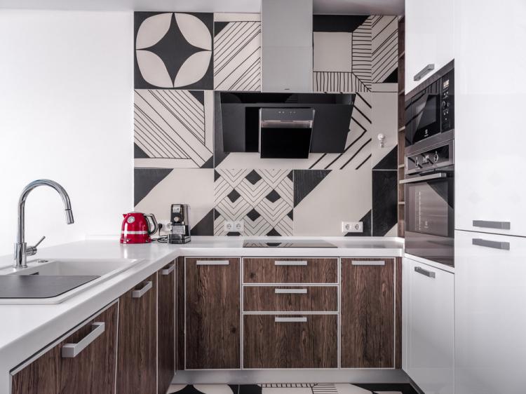 Дизайн квартиры с яркими акцентами