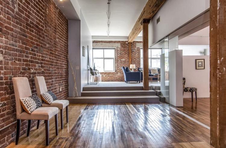 Дизайн квартиры в стиле лофт - фото реальных интерьеров