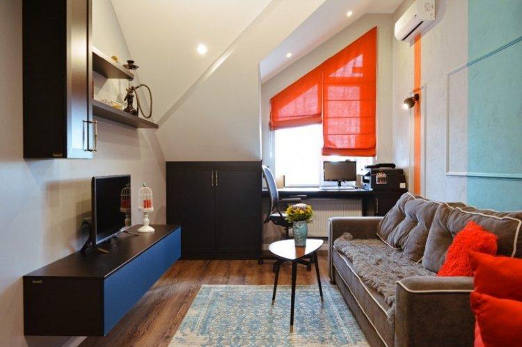 Дизайн гостиной в мансарде - фото