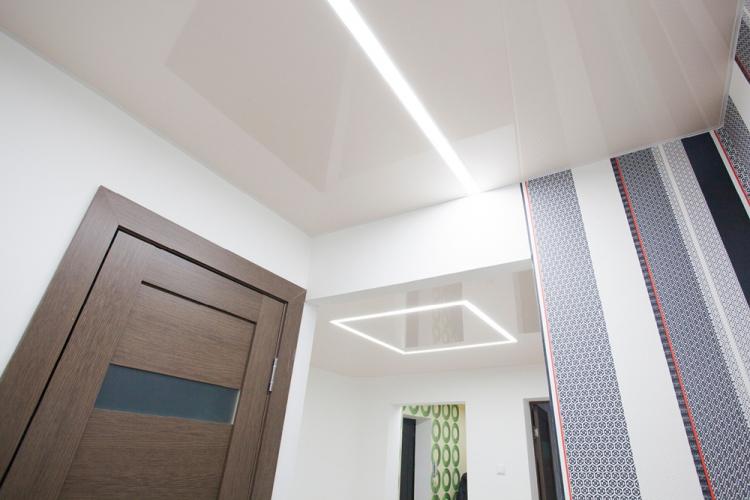 Отделка потолка - Дизайн прихожей в хрущевке