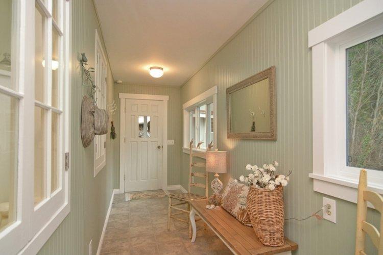 Фисташковый цвет в прихожей - дизайн фото