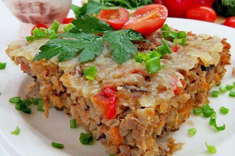 Запеканка с фаршем и гречкой