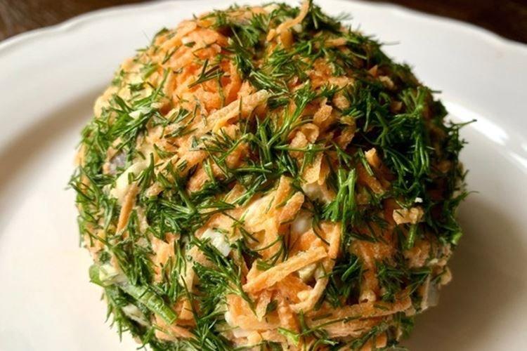 Салат с бужениной и маринованными грибами