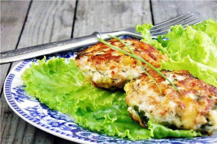 Котлеты с курицей и овощами