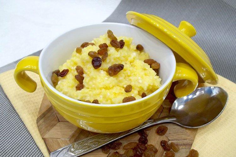 Кукурузная каша на молоке с пшеном