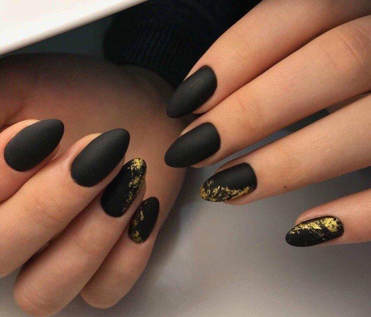 Черный маникюр – фото и красивые идеи