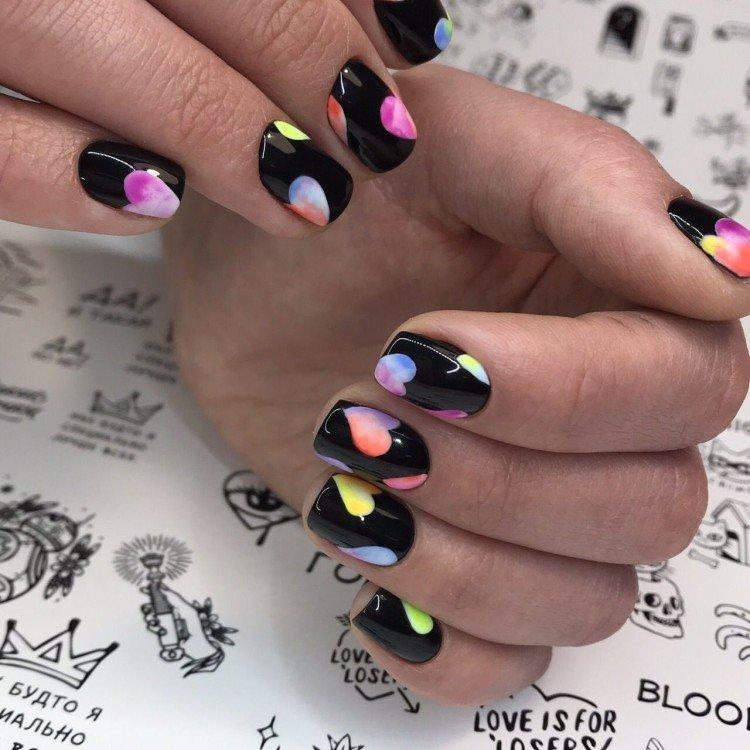 Черный маникюр – фото и красивые идеи