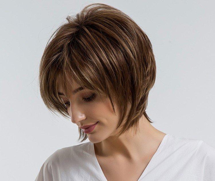 Стрижки для круглого лица 2021 - фото и идеи