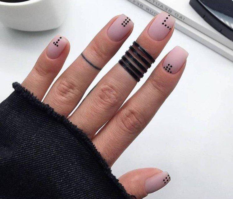 Нюдовый маникюр - фото и идеи