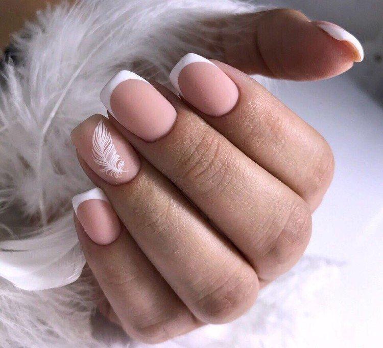 Нюдовый маникюр - фото и идеи