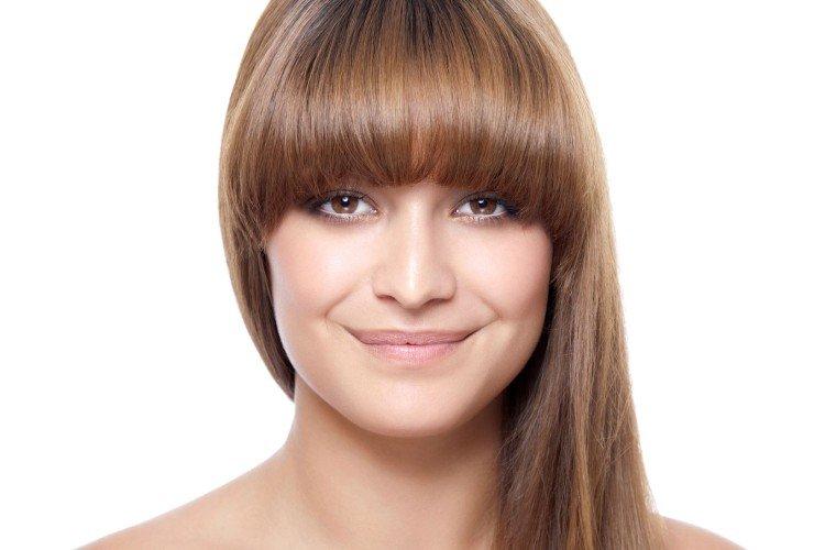 Модные стрижки с арочной челкой