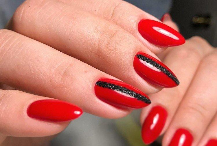Красный маникюр – фото и красивые идеи