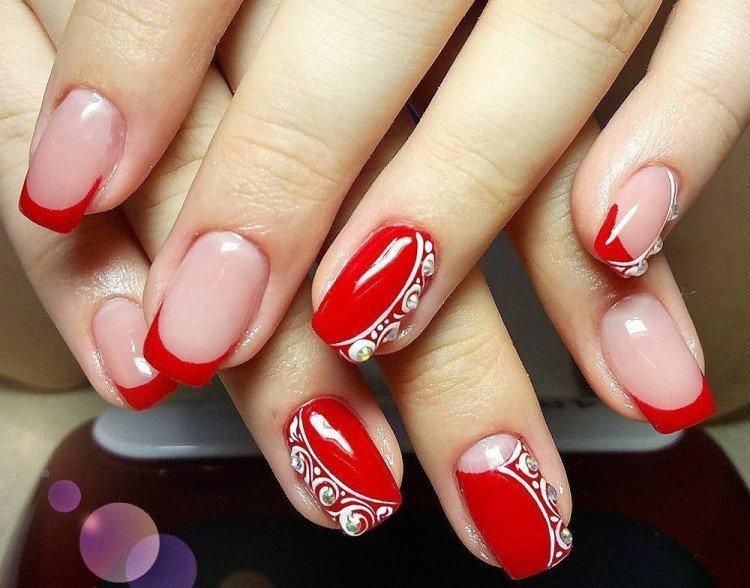 Красно-белый маникюр