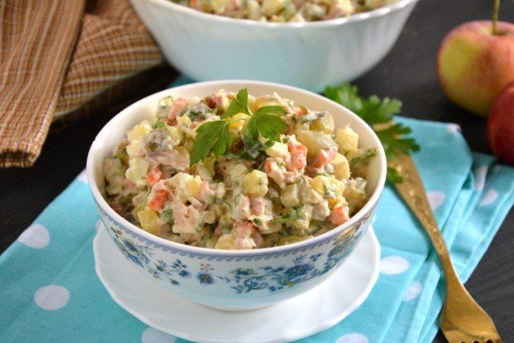 Рыбный салат «Оливье по-испански»