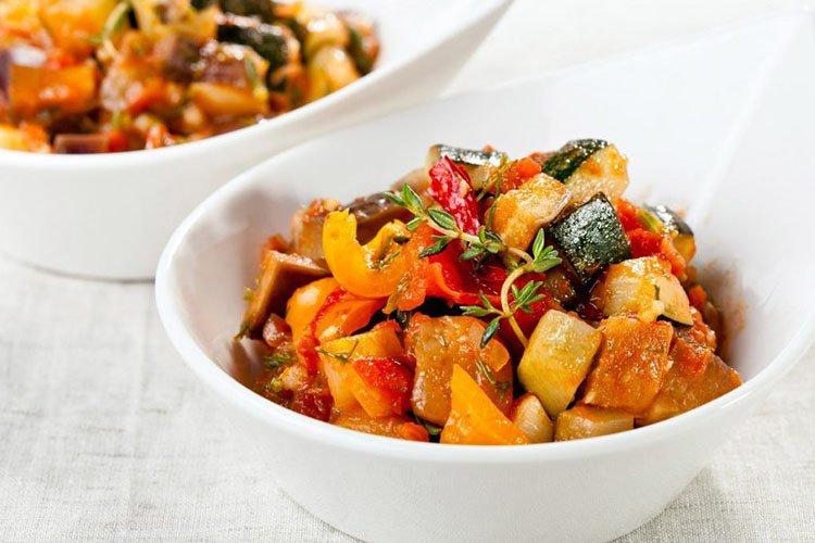 Рагу с кабачками в чесночном маринаде