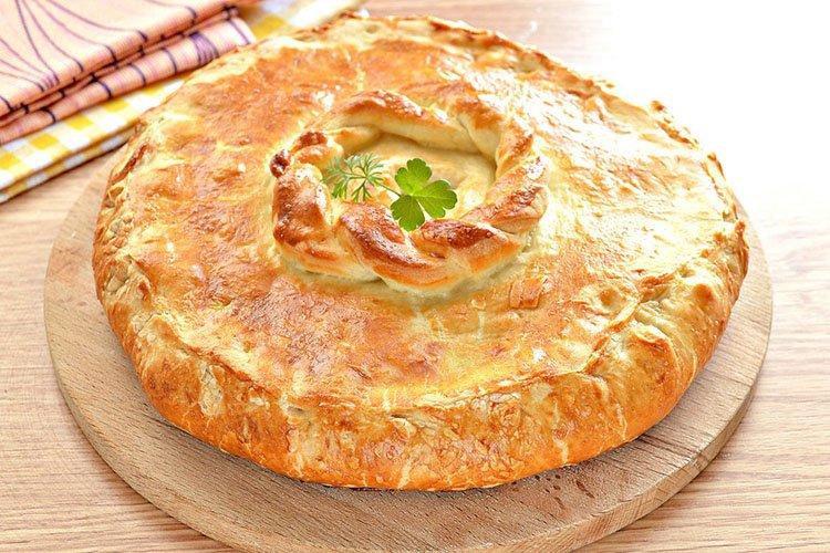 Курник с курицей, картошкой и грибами
