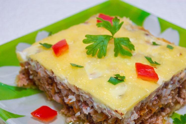 Мясная запеканка с гречкой