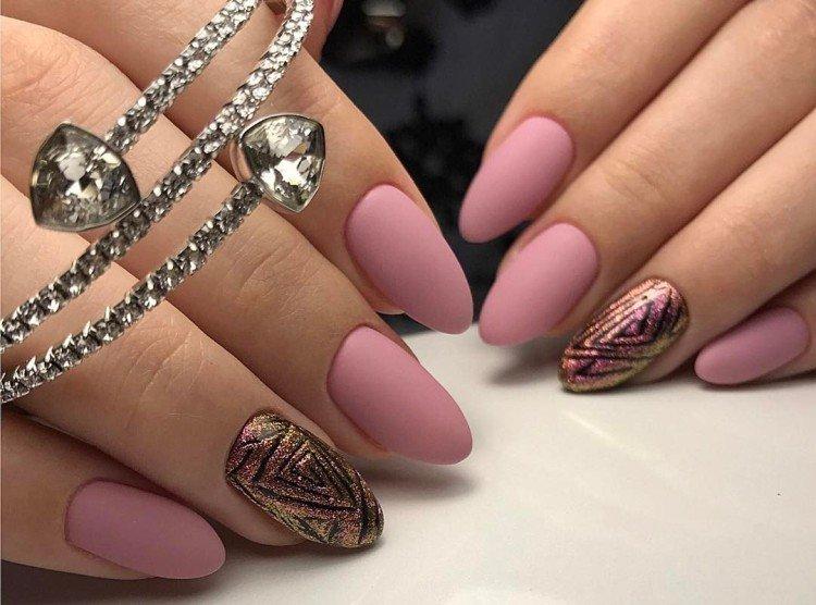 Розовый маникюр - фото и идеи