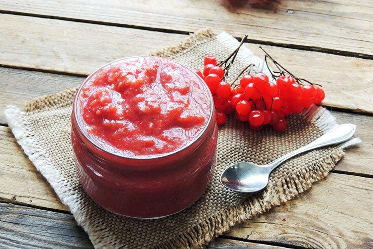 Кисло-сладкий соус из калины